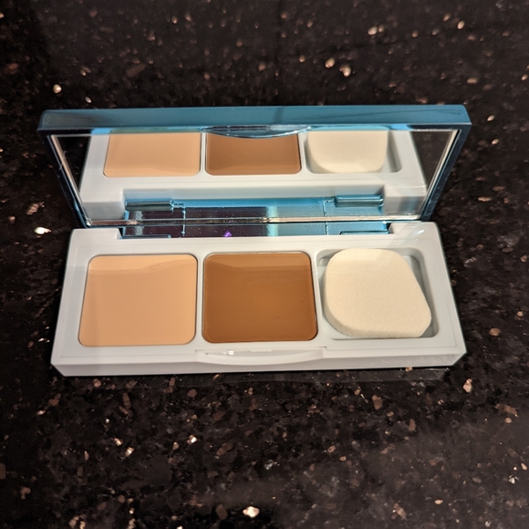 Estee Lauder Shape & Sculpt Face Kit. - Picture 6 of 6
